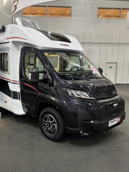 wynajem kamperów Pilote P740 FGJ