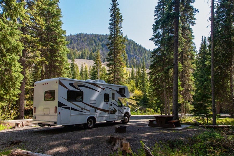 Wynajem kampera w Zielonej Górze – podróż zaczyna się od wolności