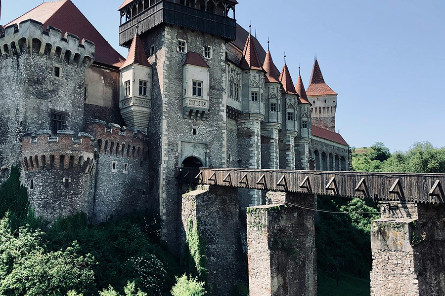 Kamperem do zamku w Rumunii